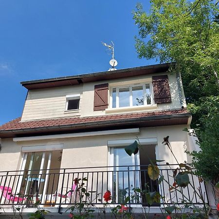 Chalet Fleuve Avec Parking-Barbecue Yerres Εξωτερικό φωτογραφία